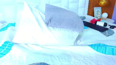 Snapshot of irresistiblemilf chatting on January 2025 03:19:01 PM Sandy online show from January 2025 03:19:01 PM