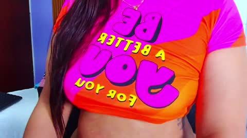 Snapshot of irresistiblemilf chatting on February 2025 03:19:01 PM Sandy online show from February 2025 03:19:01 PM