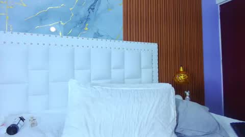 Snapshot of irresistiblemilf chatting on February 2025 12:12:01 PM Sandy online show from February 2025 12:12:01 PM