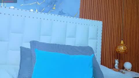 Snapshot of irresistiblemilf chatting on September 2025 12:27:02 PM Sandy online show from September 2025 12:27:02 PM