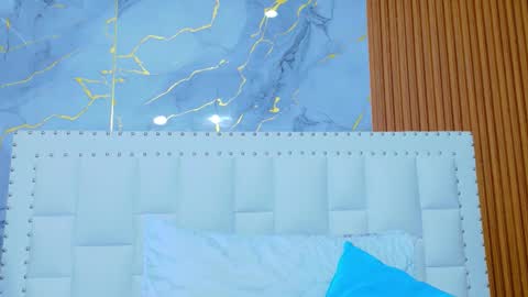 Snapshot of irresistiblemilf chatting on September 2025 12:28:02 PM Sandy online show from September 2025 12:28:02 PM