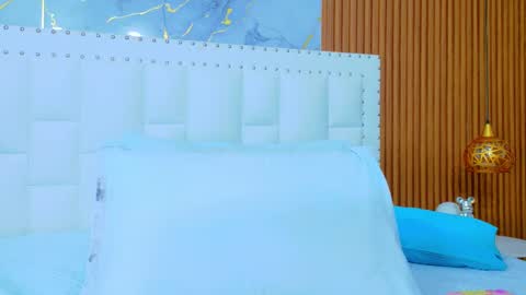 Snapshot of irresistiblemilf chatting on October 2025 12:35:02 PM Sandy online show from October 2025 12:35:02 PM