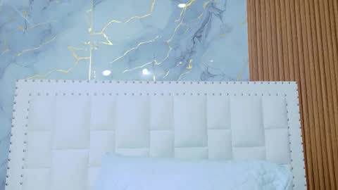 Snapshot of irresistiblemilf chatting on October 2025 12:06:01 PM Sandy online show from October 2025 12:06:01 PM