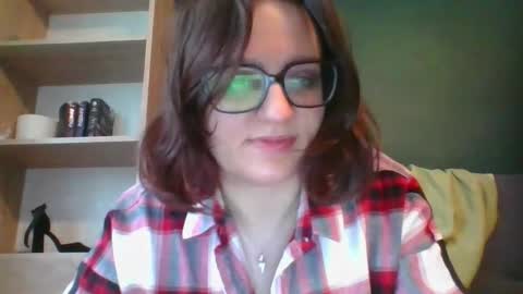 Paris online show from April 2026 05:35:01 AM