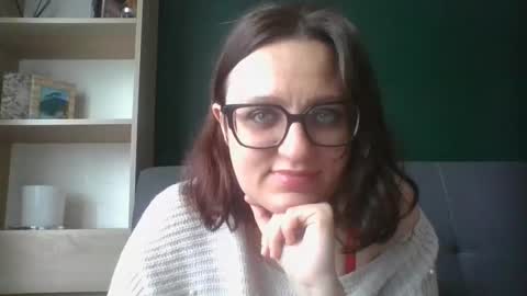 Snapshot of irresistibleparis chatting on May 2026 05:46:01 AM Paris online show from May 2026 05:46:01 AM