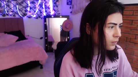 isabela online show from September 2025 03:17:01 AM