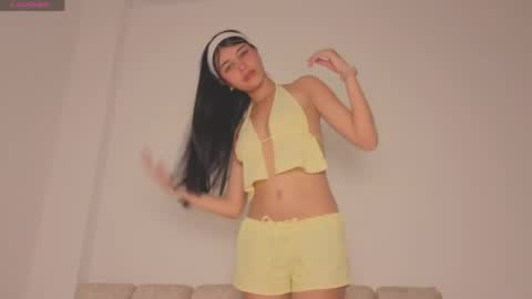 Isa Dolly online show from May 2026 09:00:01 PM