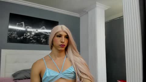 Isa Lancaster online show from January 2025 07:05:01 PM