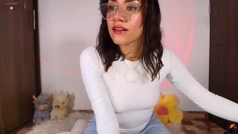 Snapshot of isa_laurentt chatting on May 2026 11:44:01 PM Isabella Laurentt online show from May 2026 11:44:01 PM