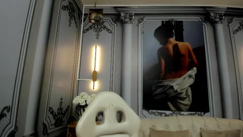    online show from October 2025 03:18:01 AM