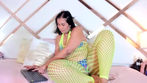 Snapshot of isa_maturex_ chatting on February 2025 12:31:01 PM ISABELA online show from February 2025 12:31:01 PM