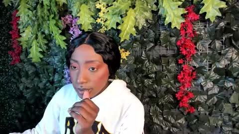 Isabella online show from January 2026 03:20:01 AM