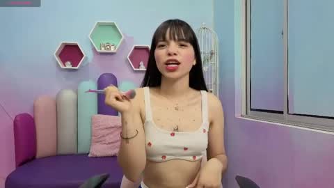Snapshot of isaa_skinnyy chatting on April 2026 03:35:02 AM Isaa Skinny online show from April 2026 03:35:02 AM