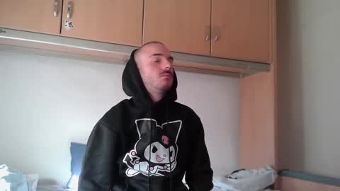 Isaac99c online show from October 2025 08:15:02 AM