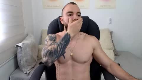 Isaac carter online show from September 2025 12:10:01 PM