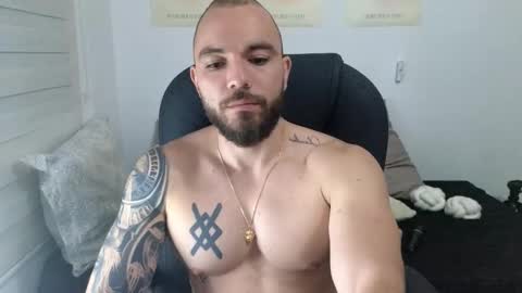 Isaac carter online show from October 2025 10:59:02 AM