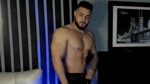 Snapshot of isaac_connor1 chatting on October 2025 10:39:02 PM Isaac online show from October 2025 10:39:02 PM