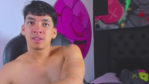 isaac_cryston online show from October 2025 08:19:02 PM