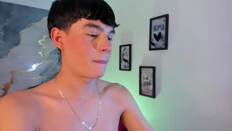 Isaac Kurtt online show from December 2025 09:46:02 PM