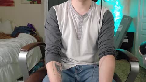 isaac online show from September 2025 10:02:01 PM