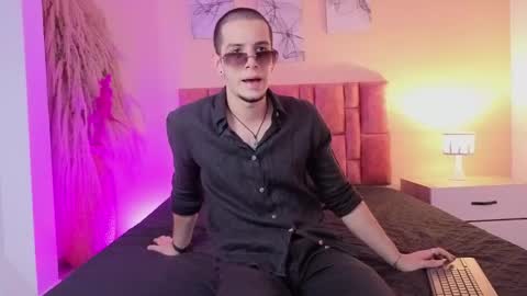 Snapshot of isaacblaze_ chatting on May 2026 04:30:02 AM isaacblaze online show from May 2026 04:30:02 AM