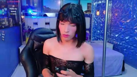 isaacnova online show from May 2026 08:06:02 PM