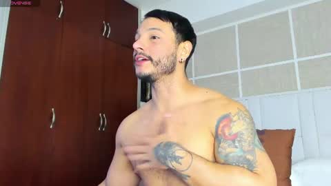 Isaac Surez online show from July 2026 02:13:01 PM
