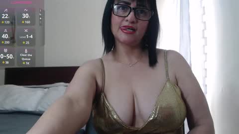 Isabeel Sofia online show from January 2025 06:24:02 PM