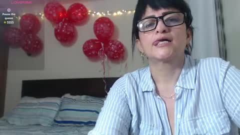 Isabeel Sofia online show from February 2025 12:08:01 AM