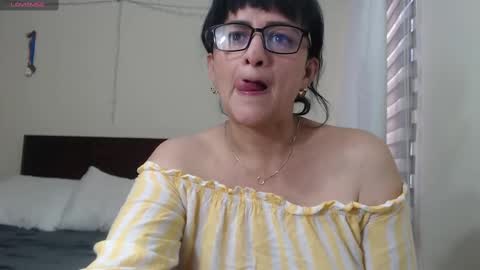 Isabeel Sofia online show from March 2025 10:16:01 PM