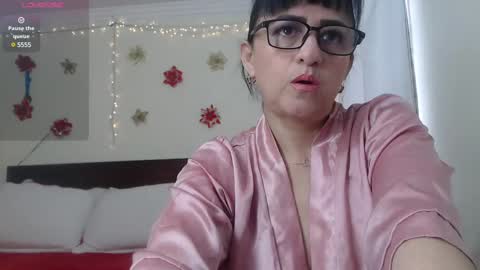 Isabeel Sofia online show from March 2025 01:04:01 PM