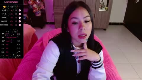 Snapshot of isabeella_24 chatting on December 2024 01:53:02 AM Isabella  online show from December 2024 01:53:02 AM
