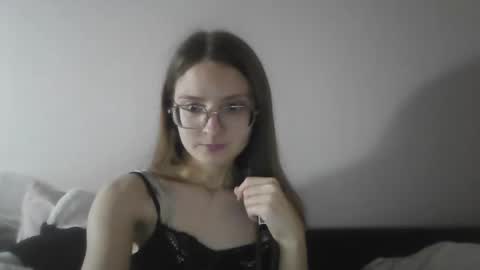 isabel_loveee online show from February 2026 05:40:02 PM