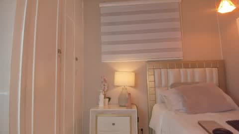 isabela__x online show from May 2026 11:40:01 AM