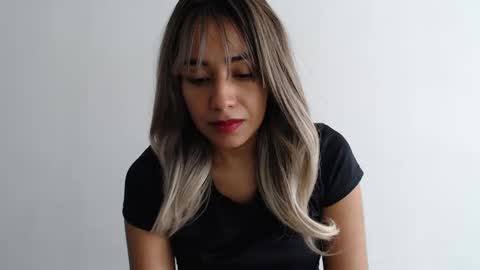 Snapshot of isabela_oh chatting on January 2025 03:44:02 PM Isabela online show from January 2025 03:44:02 PM