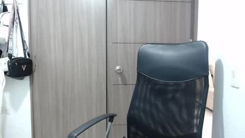 Snapshot of isabela_oh chatting on February 2025 02:54:01 PM Isabela online show from February 2025 02:54:01 PM