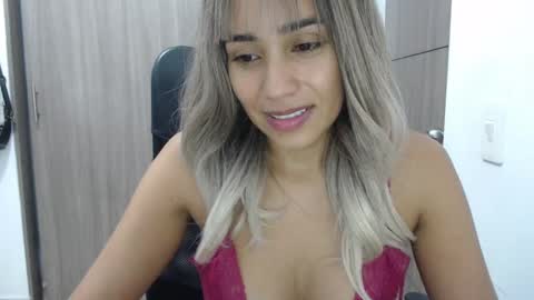 Snapshot of isabela_oh chatting on March 2025 11:16:02 PM Isabela online show from March 2025 11:16:02 PM