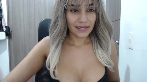 Snapshot of isabela_oh chatting on September 2025 03:29:01 AM Isabela online show from September 2025 03:29:01 AM