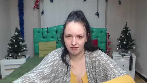 IsabelBlackberry online show from December 2024 03:02:01 PM