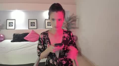 IsabelFernandez online show from September 2025 05:01:02 AM