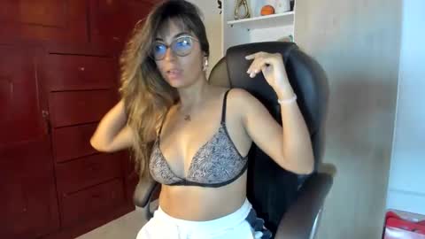 Snapshot of isabella22_1 chatting on March 2026 03:34:02 AM Isabella22 1 online show from March 2026 03:34:02 AM