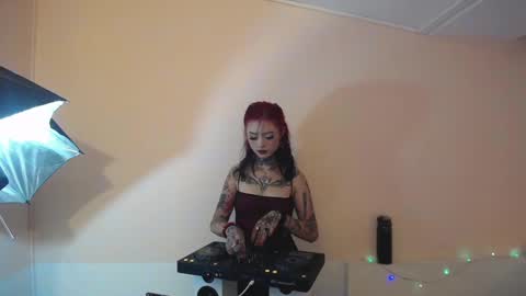    online show from December 2024 12:27:01 AM