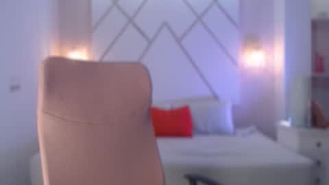 Isa  online show from October 2025 04:04:02 PM