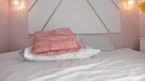 Isa  online show from April 2026 09:39:33 PM