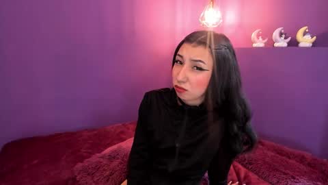 isabella_crofts online show from February 2026 03:05:01 AM