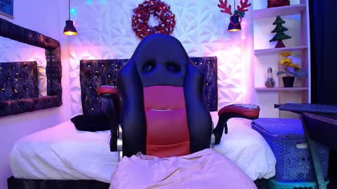 isabella dl online show from December 2024 03:33:02 PM