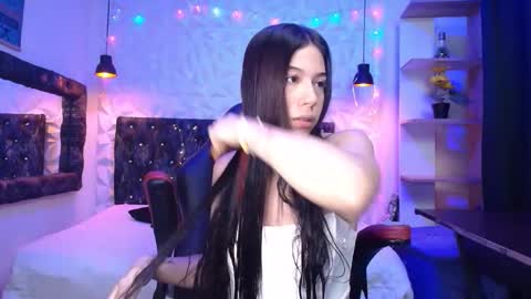 isabella dl online show from January 2025 12:13:01 PM