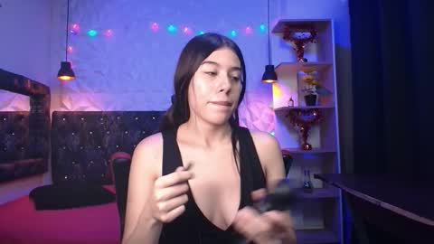 isabella dl online show from February 2025 12:14:02 PM