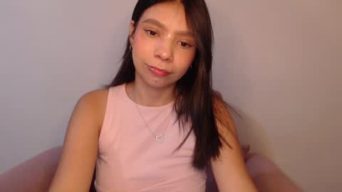 Snapshot of isabella_jones9 chatting on December 2024 04:34:02 AM ISABELLA online show from December 2024 04:34:02 AM