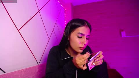 isabella_roseee online show from December 2025 08:05:02 PM